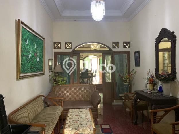 HARGA SPECIAL! Rumah Nyaman di Buah Batu, Bandung, Luas 378m2m² LB 197m2m² BISA KPR! HARGA SPECIAL! Rumah Nyaman di Buah Batu, Bandung, Luas 378m2m² LB 197m2m² BISA KPR!