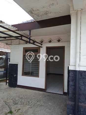 Dijual Segera Rumah Kost di Bandung Kota, Bandung 10 Kamar Dijual Segera Rumah Kost di Bandung Kota, Bandung 10 Kamar