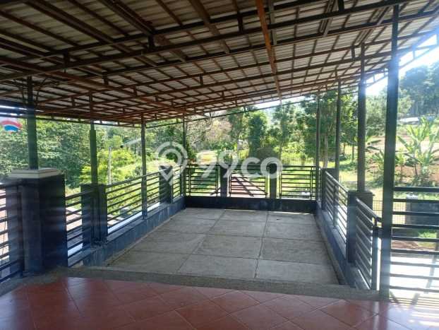 PROPERTI UNGGULAN! Rumah Strategis di Cihanjuang, Luas 1293m2m² LB 325m2m² PROPERTI UNGGULAN! Rumah Strategis di Cihanjuang, Luas 1293m2m² LB 325m2m²