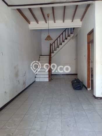 Rumah Lokasi Strategis area Ngamprah, Bandung, LT 135m2m² Bangunan 132m2m² Rumah Lokasi Strategis area Ngamprah, Bandung, LT 135m2m² Bangunan 132m2m²
