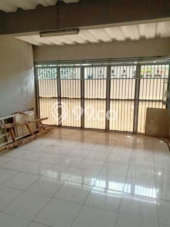 Ready to Use! Luxury House LT 176m2 Desain Modern di Parongpong Ready to Use! Luxury House LT 176m2 Desain Modern di Parongpong