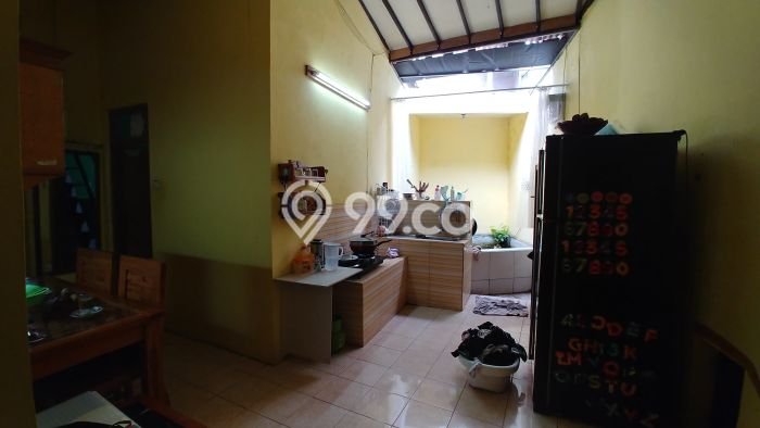 Rumah Siap Huni lokasi Cimahi Utara, Cimahi, Luas 122m2m² LB 100m2m² Rumah Siap Huni lokasi Cimahi Utara, Cimahi, Luas 122m2m² LB 100m2m²