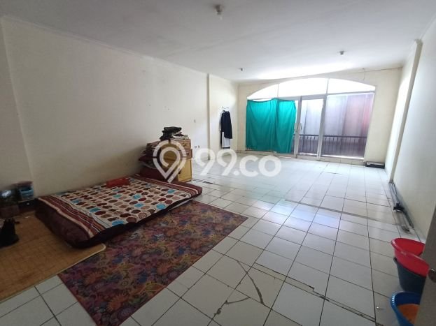 Ruko Kawasan Komersial Kawasan Soekarno Hatta, Luas 150m2m², Ramai Ruko Kawasan Komersial Kawasan Soekarno Hatta, Luas 150m2m², Ramai