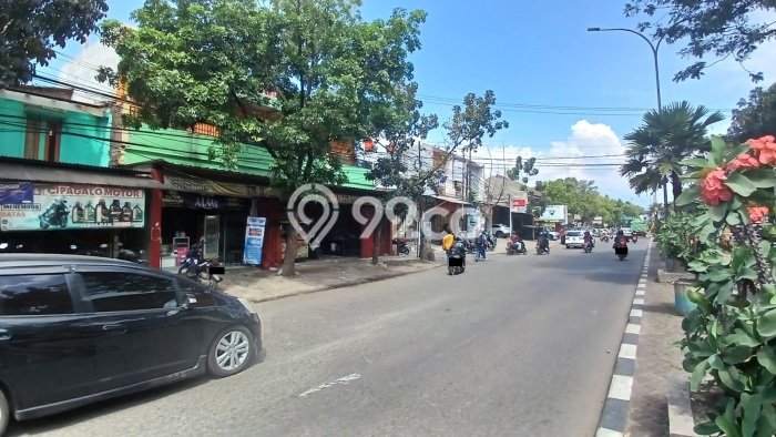 Rumah Luxury Modern Tanpa Renovasi di Buah Batu Bandung Rumah Luxury Modern Tanpa Renovasi di Buah Batu Bandung