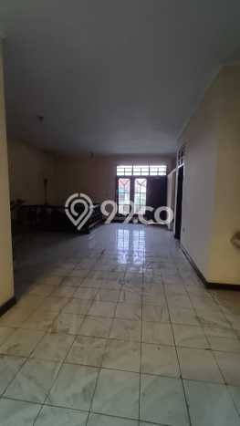 Rumah Siap Pakai di Buah Batu, Bandung, Luas 152m2m² LB 239m2m² Rumah Siap Pakai di Buah Batu, Bandung, Luas 152m2m² LB 239m2m²