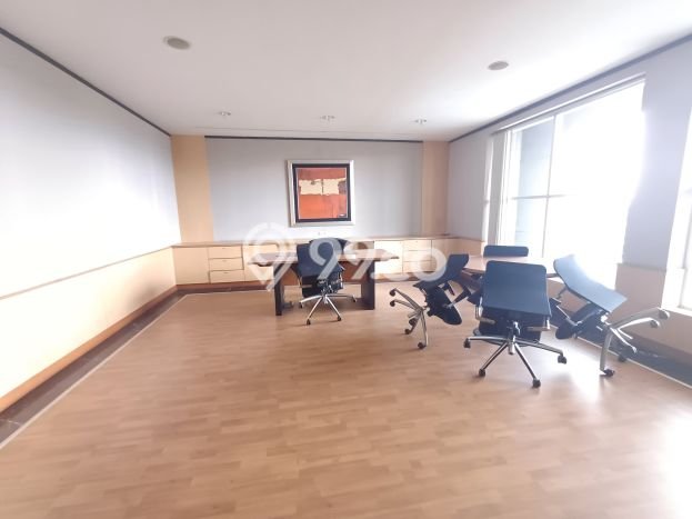 Ruko Disewakan Kawasan Batununggal, Luas 850m2m², Lingkungan Bisnis Ruko Disewakan Kawasan Batununggal, Luas 850m2m², Lingkungan Bisnis