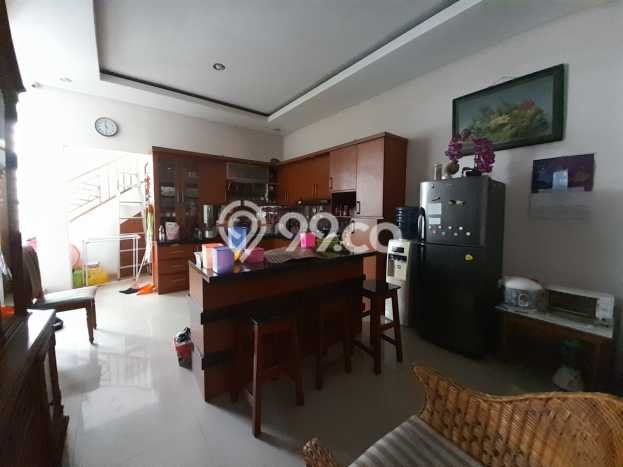 Rumah Modern 5 KT LT 132m2 di Buah Batu Rumah Modern 5 KT LT 132m2 di Buah Batu