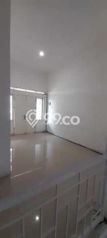 Dijual Cepat Rumah 5 KT 3 KM di Terusan Buah Batu, Bandung Dijual Cepat Rumah 5 KT 3 KM di Terusan Buah Batu, Bandung