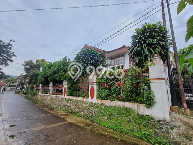 BEST CHOICE! Rumah area Cimenyan, Luas 496m2m² LB 300m2m² BEST CHOICE! Rumah area Cimenyan, Luas 496m2m² LB 300m2m²