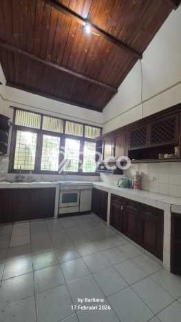 Jual Rumah Luas Megah Dengan View Eksklusif di Tubagus Ismail, Bandung Jual Rumah Luas Megah Dengan View Eksklusif di Tubagus Ismail, Bandung