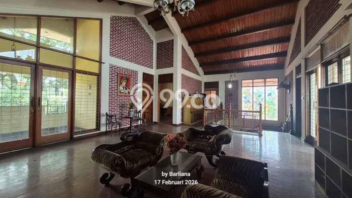 Jual Rumah Luas Megah Dengan View Eksklusif di Tubagus Ismail, Bandung Jual Rumah Luas Megah Dengan View Eksklusif di Tubagus Ismail, Bandung