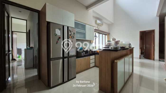 Siap Huni Rumah Mewah 4 Kamar di Arcamanik Dekat ke Mana Saja Siap Huni Rumah Mewah 4 Kamar di Arcamanik Dekat ke Mana Saja