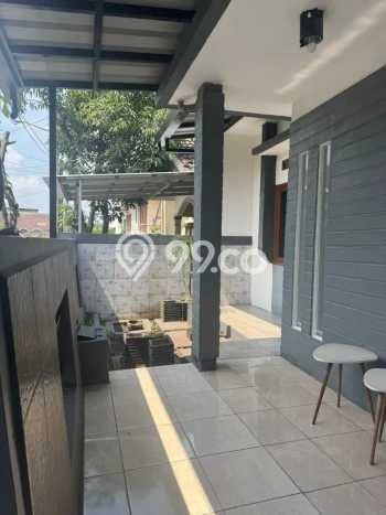 Disewakan! Rumah 3 Kamar Tidur &
2 Kamar Mandi di Cimahi, Bandung Disewakan! Rumah 3 Kamar Tidur &
2 Kamar Mandi di Cimahi, Bandung