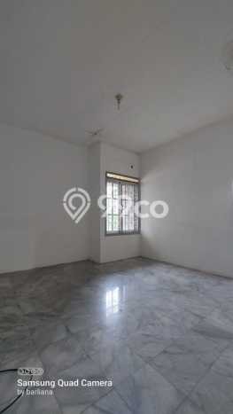 Lokasi strategis! Rumah siap huni disewakan di Arcamanik LB 264m2 Lokasi strategis! Rumah siap huni disewakan di Arcamanik LB 264m2