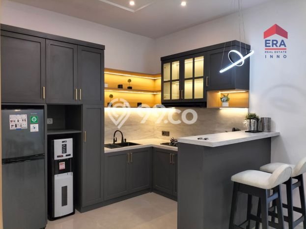 Rumah Elit LB 325m2 Siap Pakai Desain Elegan di Kota Baru Parahyangan, Bandung Rumah Elit LB 325m2 Siap Pakai Desain Elegan di Kota Baru Parahyangan, Bandung