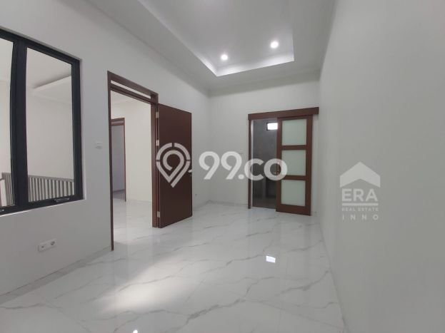 Jual Rumah Luas Elegan Dengan View Cantik di Singgasana, Bandung Jual Rumah Luas Elegan Dengan View Cantik di Singgasana, Bandung