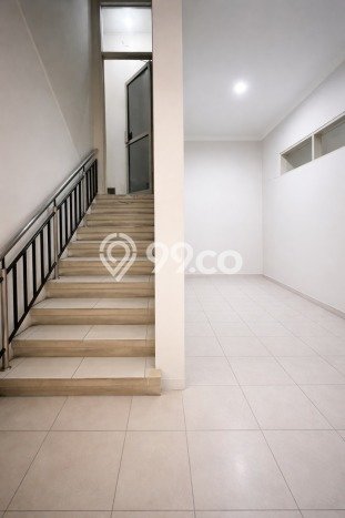 Ruko Dijual di Prime Area Bandung Luas 219m2 Ruko Dijual di Prime Area Bandung Luas 219m2