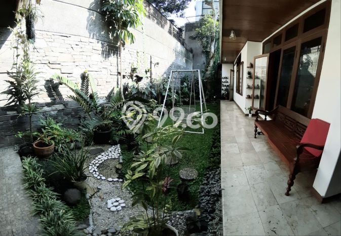 HARGA SPECIAL! Rumah Strategis lokasi Setra Sari, LT 498m² Bangunan 300m² HARGA SPECIAL! Rumah Strategis lokasi Setra Sari, LT 498m² Bangunan 300m²
