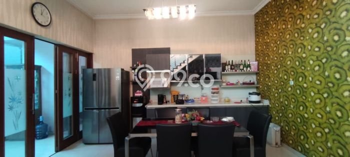 Rumah Akses Mudah di Mekar Wangi, Bandung, LT 279m² LB 370m² Rumah Akses Mudah di Mekar Wangi, Bandung, LT 279m² LB 370m²