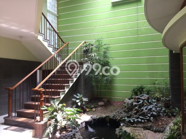 Rumah Luxury Modern Siap Huni di Surya Sumantri Bandung Rumah Luxury Modern Siap Huni di Surya Sumantri Bandung