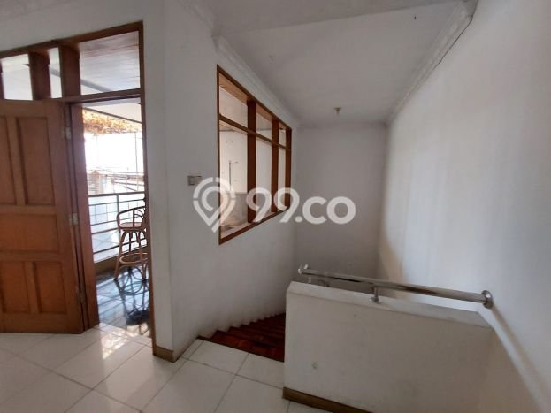 Rumah area Setra Sari, Lingkungan Strategis, 3 KM Rumah area Setra Sari, Lingkungan Strategis, 3 KM