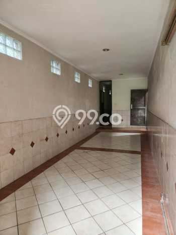 Ready to Use! Luxury House LT 220m2 Desain Elegan di Pungkur Ready to Use! Luxury House LT 220m2 Desain Elegan di Pungkur