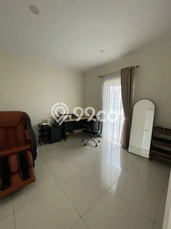 Siap Huni Rumah Mewah 4 Kamar di Kembangan Dekat ke Mana Pun Siap Huni Rumah Mewah 4 Kamar di Kembangan Dekat ke Mana Pun