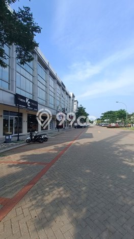 Ruko Strategis di , Luas 200m2m², Jalan Utama, Ramai Ruko Strategis di , Luas 200m2m², Jalan Utama, Ramai