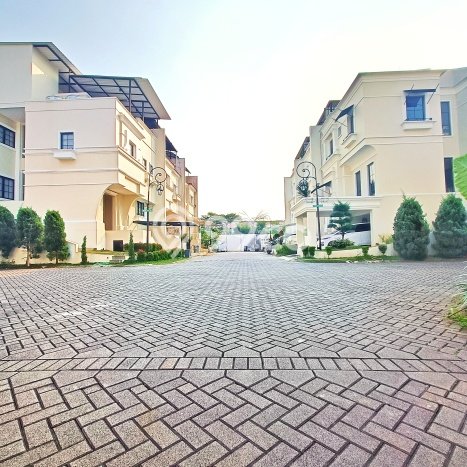 Dijual Rumah Mewah Exclusive di Kembangan, Jakarta Barat Dijual Rumah Mewah Exclusive di Kembangan, Jakarta Barat