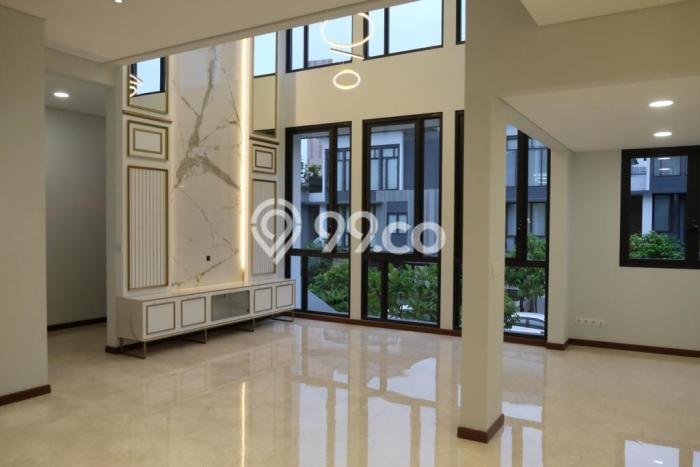 Rumah Bagus Siap Huni Di BSD Luas 338m2 Aman Rumah Bagus Siap Huni Di BSD Luas 338m2 Aman