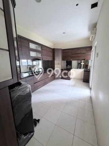 Rumah Elit LB 240m2 Siap Pakai Desain Elegan di Jakarta Garden City, Jakarta Timur Rumah Elit LB 240m2 Siap Pakai Desain Elegan di Jakarta Garden City, Jakarta Timur