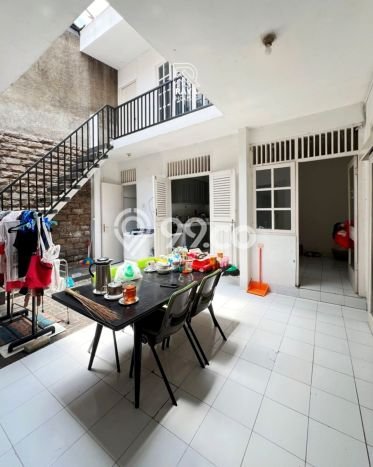 Hunian Eksklusif Dijual LT 244m2 di Kebayoran Baru, Jakarta Selatan Hunian Eksklusif Dijual LT 244m2 di Kebayoran Baru, Jakarta Selatan