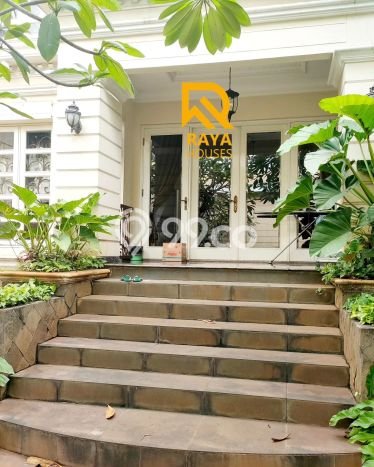 Siap Huni Rumah Mewah 0 Kamar di Kebayoran Baru Dekat ke Mana Pun Siap Huni Rumah Mewah 0 Kamar di Kebayoran Baru Dekat ke Mana Pun