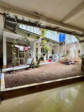 Hunian Eksklusif Siap Huni LT 535m2 di Kebayoran Baru, Jakarta Selatan Hunian Eksklusif Siap Huni LT 535m2 di Kebayoran Baru, Jakarta Selatan