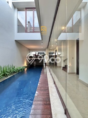 Siap Huni Rumah Mewah 5 Kamar di Cilandak Dekat ke Mana Pun Siap Huni Rumah Mewah 5 Kamar di Cilandak Dekat ke Mana Pun