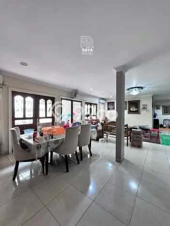 Dijual Rumah Mewah Elegan Dengan View Cantik di SCBD, Jakarta Selatan Dijual Rumah Mewah Elegan Dengan View Cantik di SCBD, Jakarta Selatan