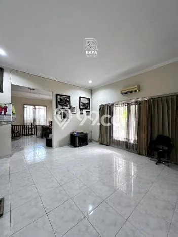 Dijual Rumah Mewah Elegan Dengan View Cantik di SCBD, Jakarta Selatan Dijual Rumah Mewah Elegan Dengan View Cantik di SCBD, Jakarta Selatan