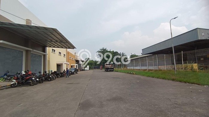 Gudang Disewakan di Area Ramai Cibitung, Bekasi Gudang Disewakan di Area Ramai Cibitung, Bekasi