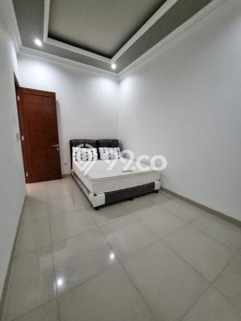 Hunian Mewah LB 200m2 Siap Pakai Desain Elegan di Pondok Kelapa, Jakarta Timur Hunian Mewah LB 200m2 Siap Pakai Desain Elegan di Pondok Kelapa, Jakarta Timur