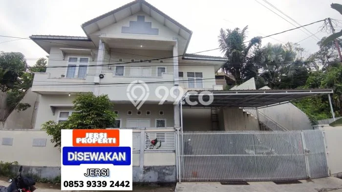 Lokasi strategis! Rumah siap huni disewakan di Samarinda Ulu LB 180m2 Lokasi strategis! Rumah siap huni disewakan di Samarinda Ulu LB 180m2