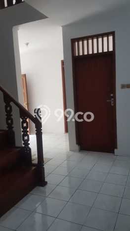 Dijual Rumah 6 Kamar Lokasi Ideal Nyaman dan Strategis di Cilandak Dijual Rumah 6 Kamar Lokasi Ideal Nyaman dan Strategis di Cilandak