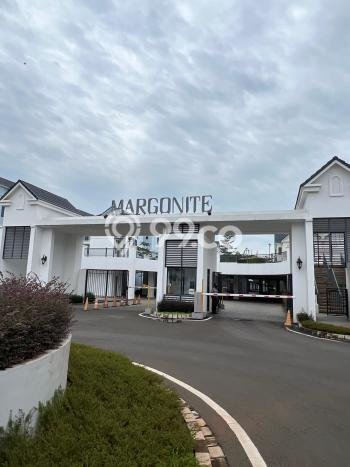 Rumah Strategis Modern Lb 166m2 di Tangerang, Tangerang Rumah Strategis Modern Lb 166m2 di Tangerang, Tangerang