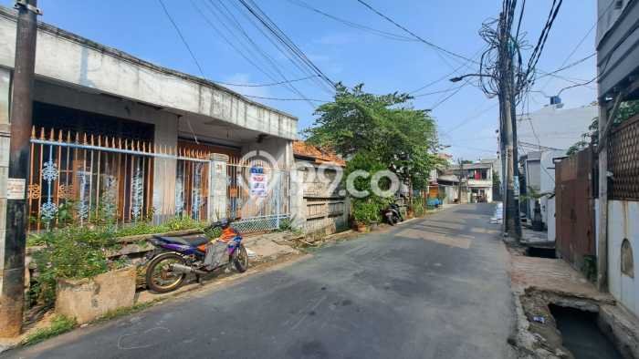 Rumah Tua Butuh Renovasi Total Unfurnished SHM Jelambar, Jakarta Barat Rumah Tua Butuh Renovasi Total Unfurnished SHM Jelambar, Jakarta Barat