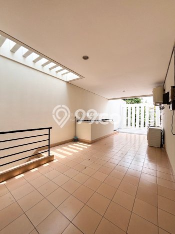 Disewakan Rumah Modern di Cilandak Harga Rp 1,2 Miliar/ Tahun Disewakan Rumah Modern di Cilandak Harga Rp 1,2 Miliar/ Tahun