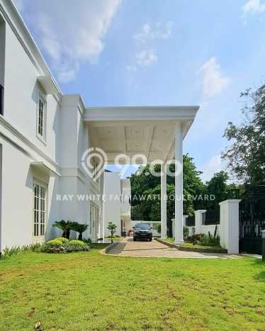 Hot Offer Hunian Mewah Ideal dan Luas di Menteng, Jakarta Pusat Hot Offer Hunian Mewah Ideal dan Luas di Menteng, Jakarta Pusat