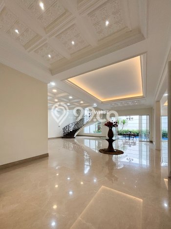 Jual Rumah Luas Elegan Dengan View Eksklusif di Pondok Indah, Jakarta Selatan Jual Rumah Luas Elegan Dengan View Eksklusif di Pondok Indah, Jakarta Selatan