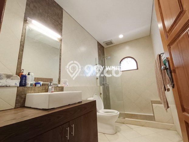 Hunian Modern Dikontrakkan 4 Kamar di Cilandak Boleh Nego Hunian Modern Dikontrakkan 4 Kamar di Cilandak Boleh Nego