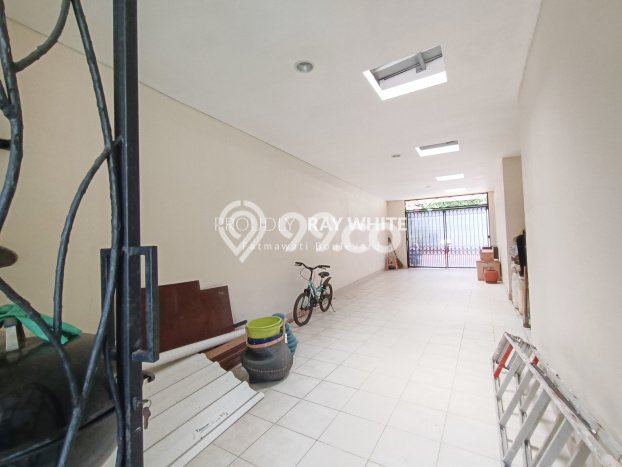 Hunian Modern Dikontrakkan 4 Kamar di Cilandak Boleh Nego Hunian Modern Dikontrakkan 4 Kamar di Cilandak Boleh Nego