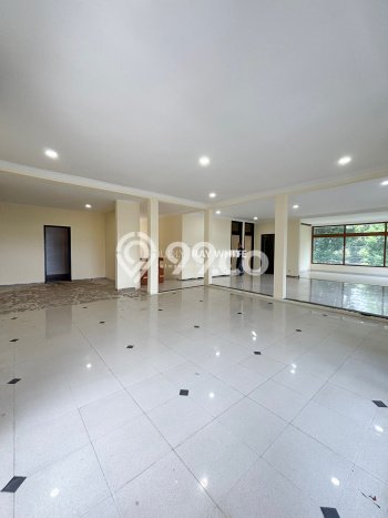 Hunian Minimalis dengan LT 1400m2 & LB 750m2 Dikontrakkan di Kemang Hunian Minimalis dengan LT 1400m2 & LB 750m2 Dikontrakkan di Kemang