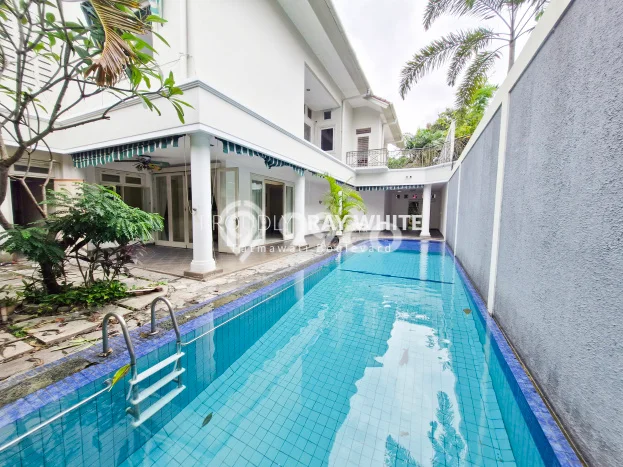 Disewakan Hunian Konsep Modern di Cilandak Jakarta Selatan dengan 4 KT Disewakan Hunian Konsep Modern di Cilandak Jakarta Selatan dengan 4 KT